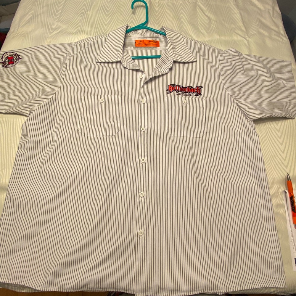 Men’s 2XL Hellanbach white stripped button down shirt.